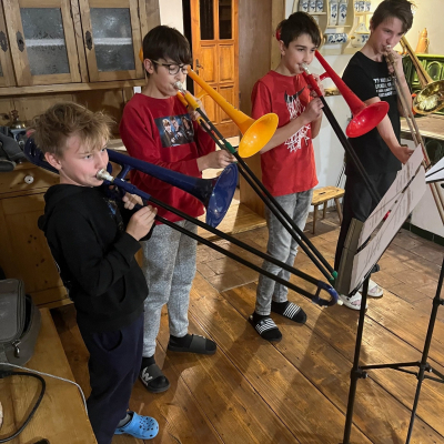 Z Deštného rovnou pod stromeček