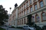 Budova Gymnázia J. Nerudy a Hudební školy hlavního města Prahy